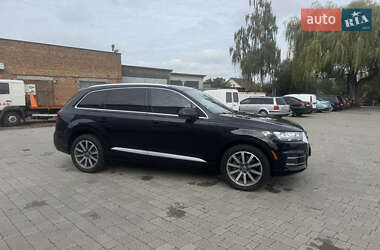 Внедорожник / Кроссовер Audi Q7 2018 в 