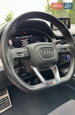 Позашляховик / Кросовер Audi Q7 2017 в 
