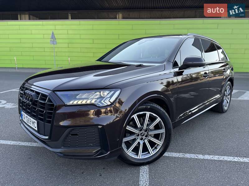 Позашляховик / Кросовер Audi Q7 2022 в Києві