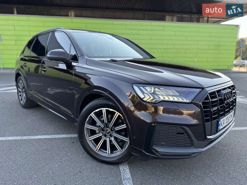 Позашляховик / Кросовер Audi Q7 2022 в Києві