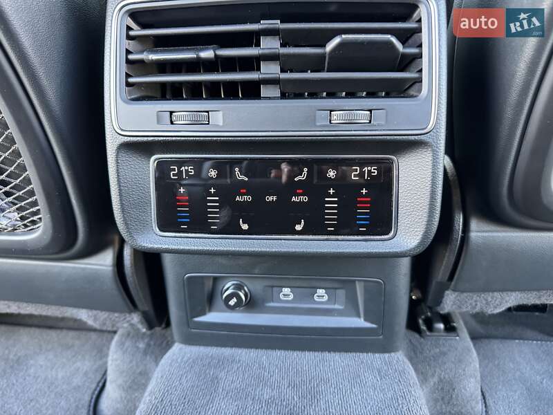 Позашляховик / Кросовер Audi Q7 2022 в Києві