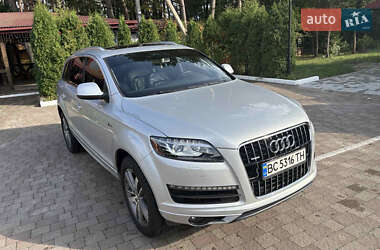 Позашляховик / Кросовер Audi Q7 2012 в 