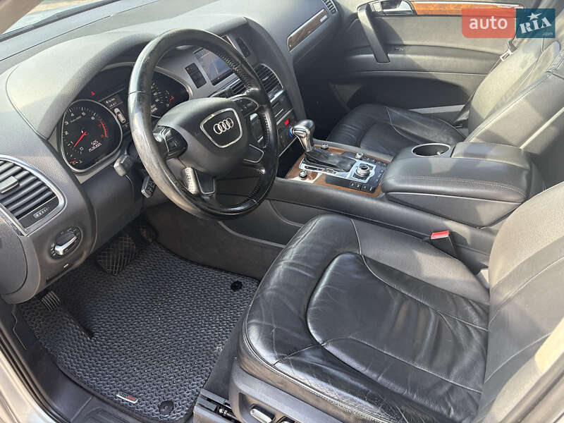 Позашляховик / Кросовер Audi Q7 2012 в Львові