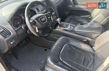 Позашляховик / Кросовер Audi Q7 2012 в 