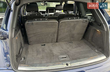 Позашляховик / Кросовер Audi Q7 2010 в 