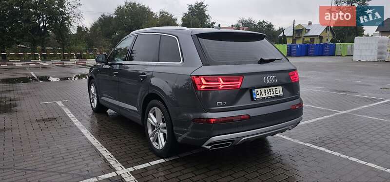 Позашляховик / Кросовер Audi Q7 2016 в Коломиї