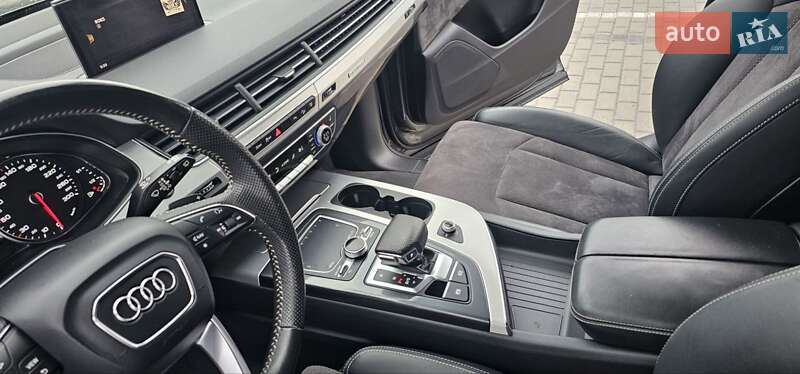 Позашляховик / Кросовер Audi Q7 2016 в Коломиї
