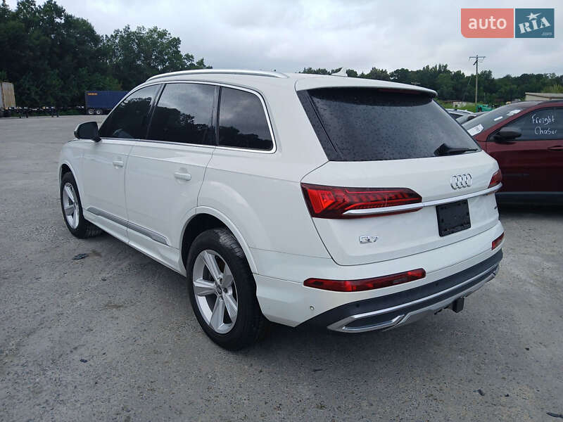 Внедорожник / Кроссовер Audi Q7 2021 в Киеве