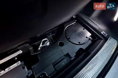 Позашляховик / Кросовер Audi Q7 2015 в 