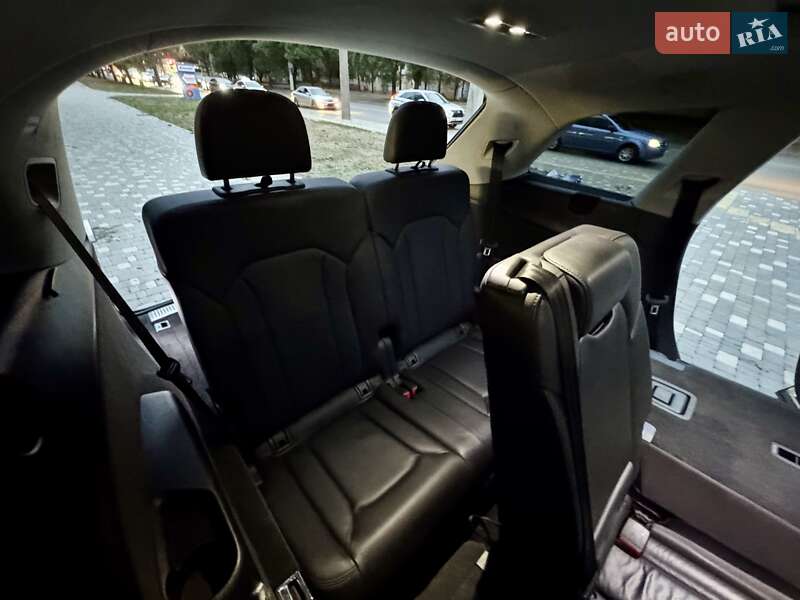 Внедорожник / Кроссовер Audi Q7 2015 в Одессе