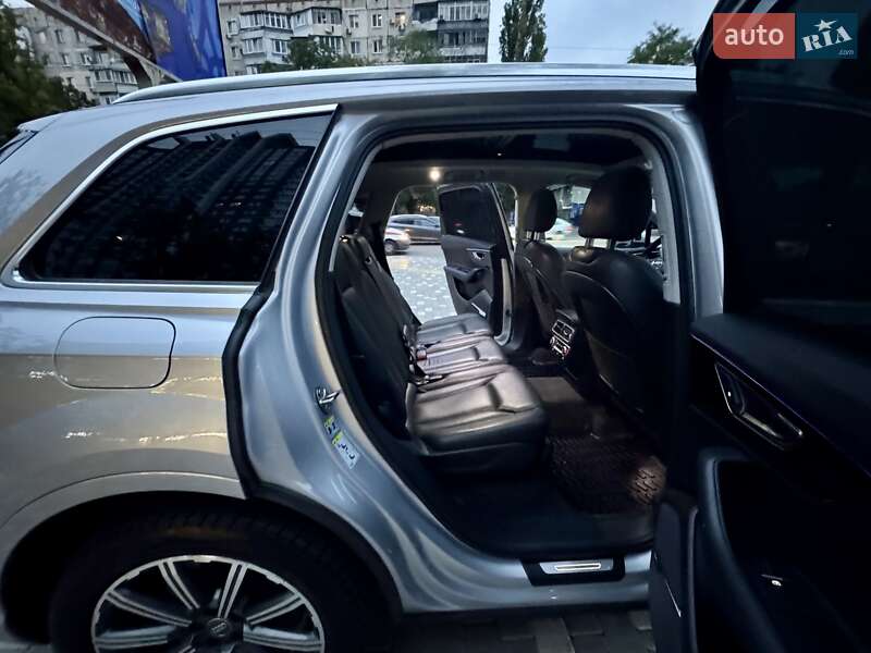 Внедорожник / Кроссовер Audi Q7 2015 в Одессе