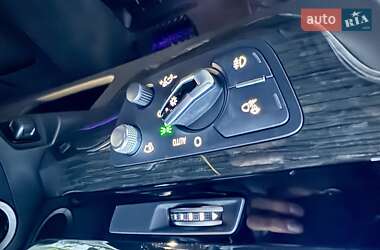 Позашляховик / Кросовер Audi Q7 2015 в 