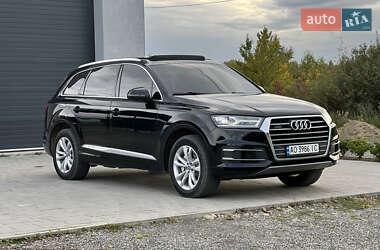 Внедорожник / Кроссовер Audi Q7 2016 в 