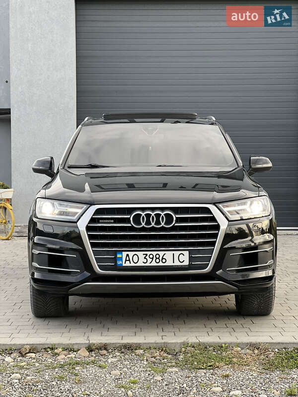 Audi Q7 2016