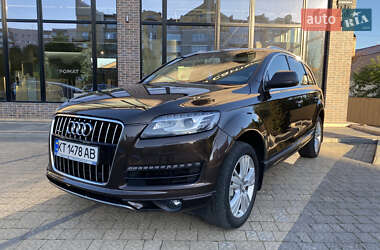 Позашляховик / Кросовер Audi Q7 2011 в 