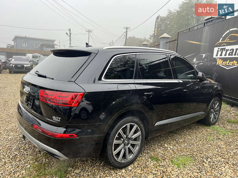 Позашляховик / Кросовер Audi Q7 2017 в Стрию