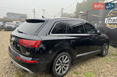 Внедорожник / Кроссовер Audi Q7 2017 в 