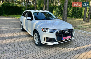 Позашляховик / Кросовер Audi Q7 2020 в 