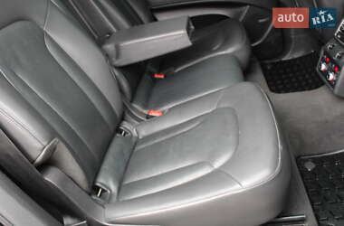 Позашляховик / Кросовер Audi Q7 2015 в 