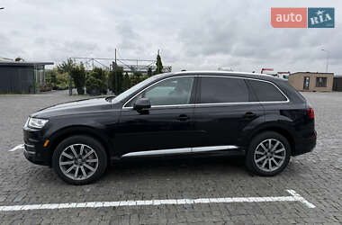 Позашляховик / Кросовер Audi Q7 2016 в 