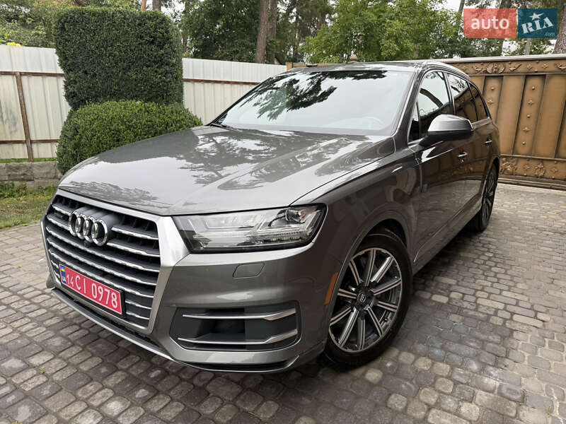 Позашляховик / Кросовер Audi Q7 2017 в Львові