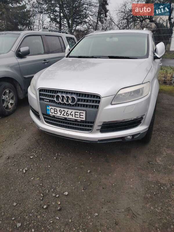 Позашляховик / Кросовер Audi Q7 2007 в Полтаві