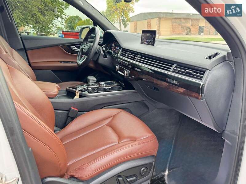 Внедорожник / Кроссовер Audi Q7 2019 в Виннице