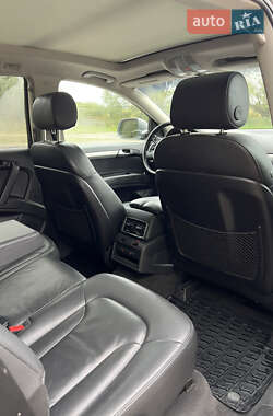 Внедорожник / Кроссовер Audi Q7 2011 в 