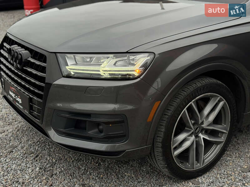 Позашляховик / Кросовер Audi Q7 2018 в Луцьку