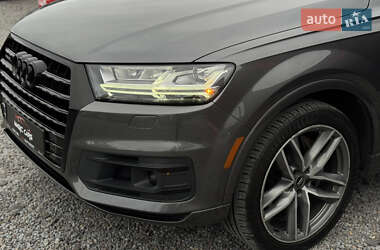 Внедорожник / Кроссовер Audi Q7 2018 в 