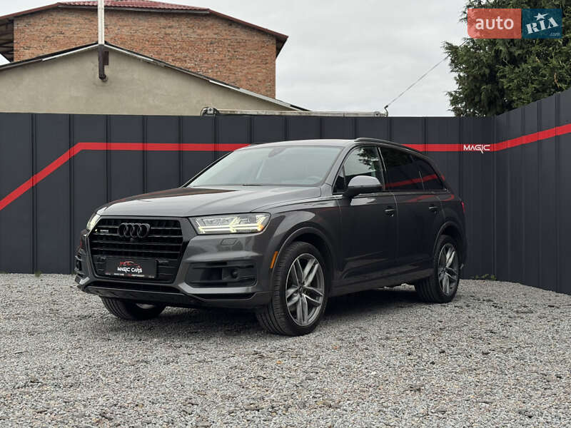 Позашляховик / Кросовер Audi Q7 2018 в Луцьку