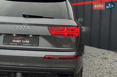 Внедорожник / Кроссовер Audi Q7 2018 в 