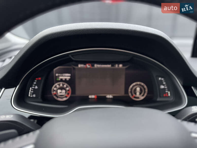 Позашляховик / Кросовер Audi Q7 2018 в Луцьку