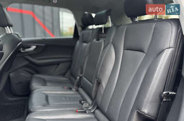 Внедорожник / Кроссовер Audi Q7 2018 в 