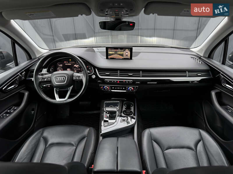 Позашляховик / Кросовер Audi Q7 2018 в Луцьку