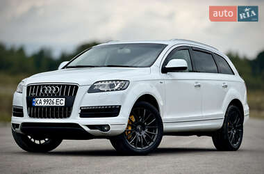 Позашляховик / Кросовер Audi Q7 2013 в 