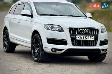 Позашляховик / Кросовер Audi Q7 2013 в 