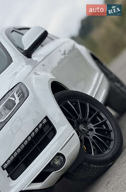 Позашляховик / Кросовер Audi Q7 2013 в 