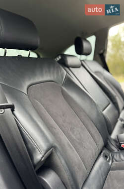 Позашляховик / Кросовер Audi Q7 2013 в 