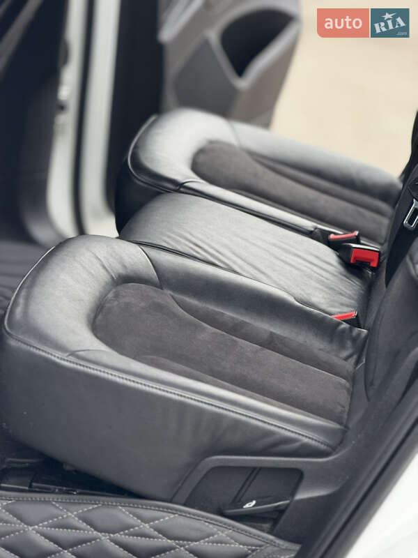 Внедорожник / Кроссовер Audi Q7 2013 в Трускавце