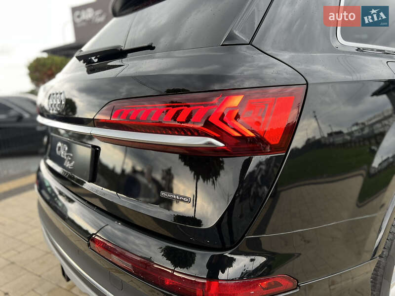Внедорожник / Кроссовер Audi Q7 2022 в Львове
