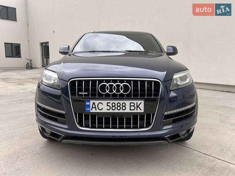 Позашляховик / Кросовер Audi Q7 2013 в Луцьку