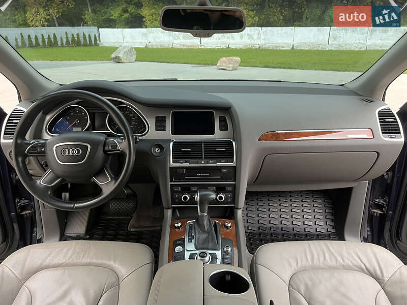 Позашляховик / Кросовер Audi Q7 2013 в Луцьку