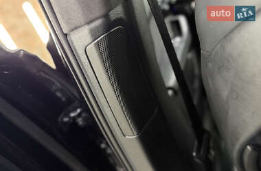 Позашляховик / Кросовер Audi Q7 2016 в 