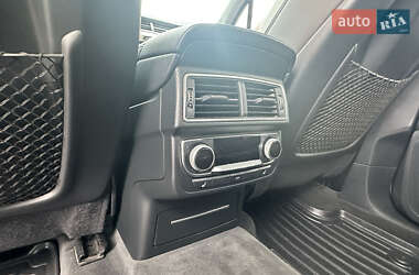 Позашляховик / Кросовер Audi Q7 2016 в 