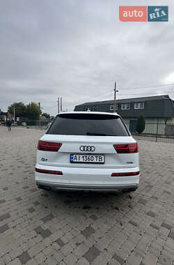 Позашляховик / Кросовер Audi Q7 2016 в 
