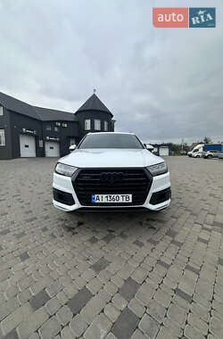 Позашляховик / Кросовер Audi Q7 2016 в 