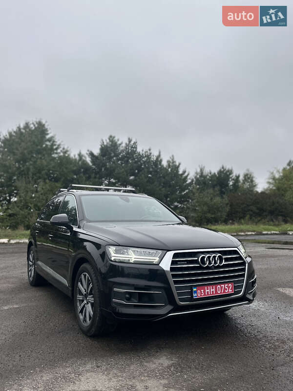 Позашляховик / Кросовер Audi Q7 2017 в Тернополі