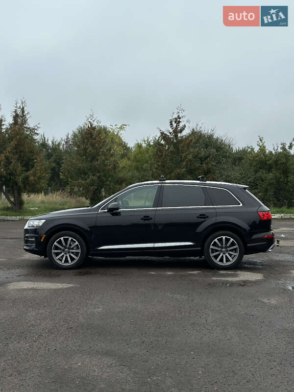 Позашляховик / Кросовер Audi Q7 2017 в Тернополі