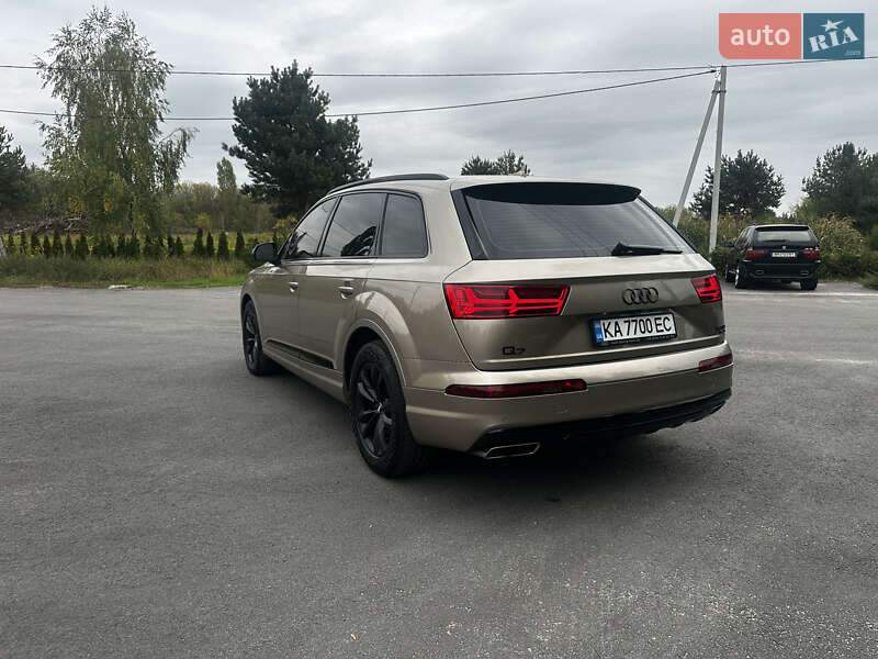 Внедорожник / Кроссовер Audi Q7 2018 в Киеве